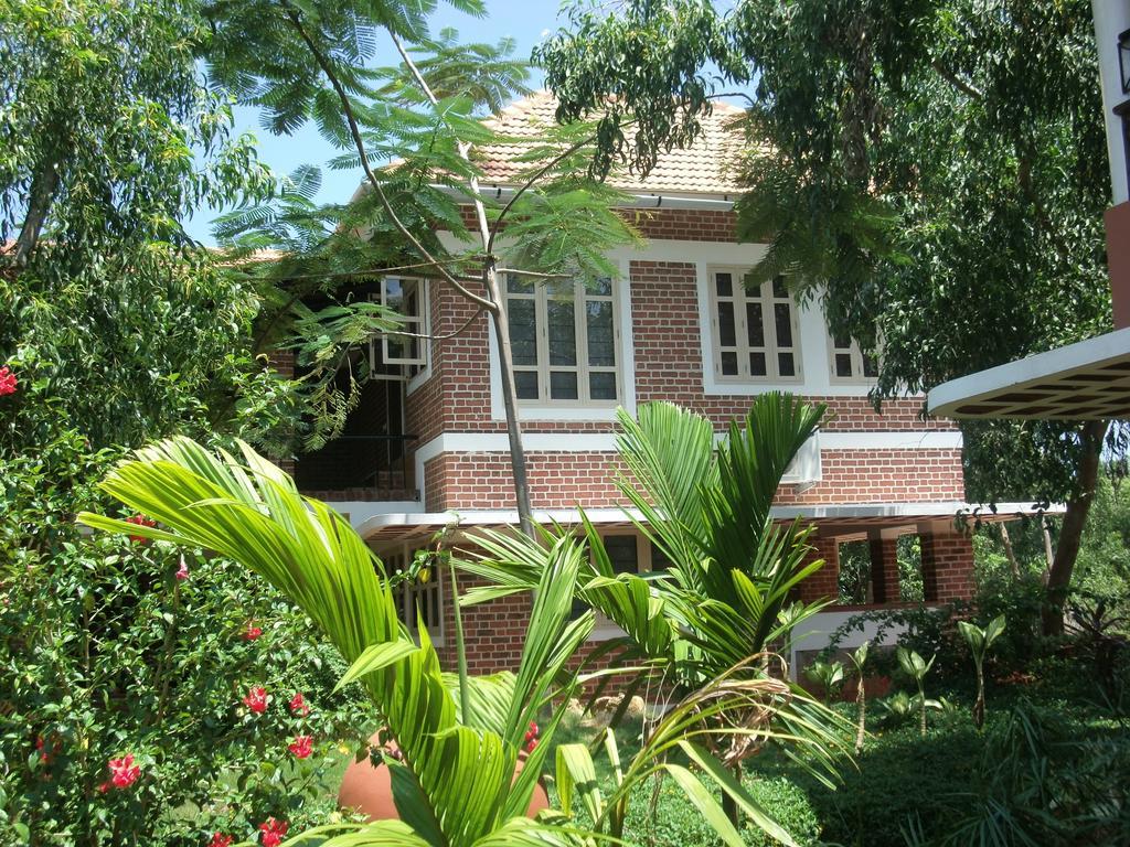 Inn Pondiville Forest Retreat Pondicherry Exterior photo